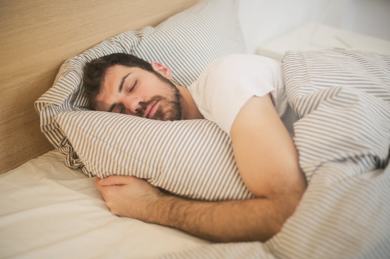 How to Sleep Better Naturally Without Using Pills